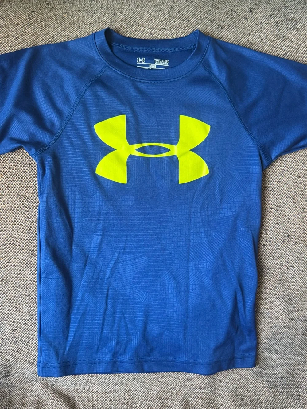 Under Armour Boys' lot of 2 Short-Sleeve Tech Tees with Logo youth small